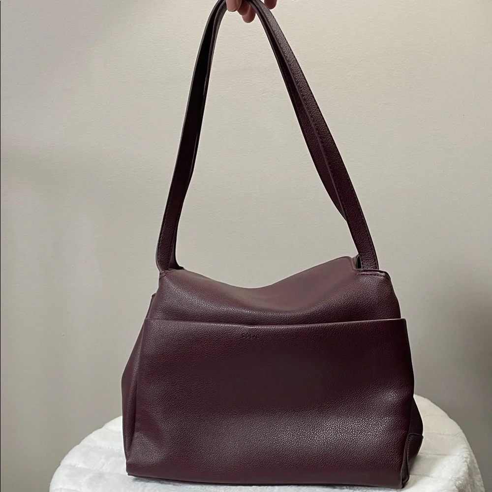 Elegant Burgundy Shoulder Bag - Picture 1 of 16